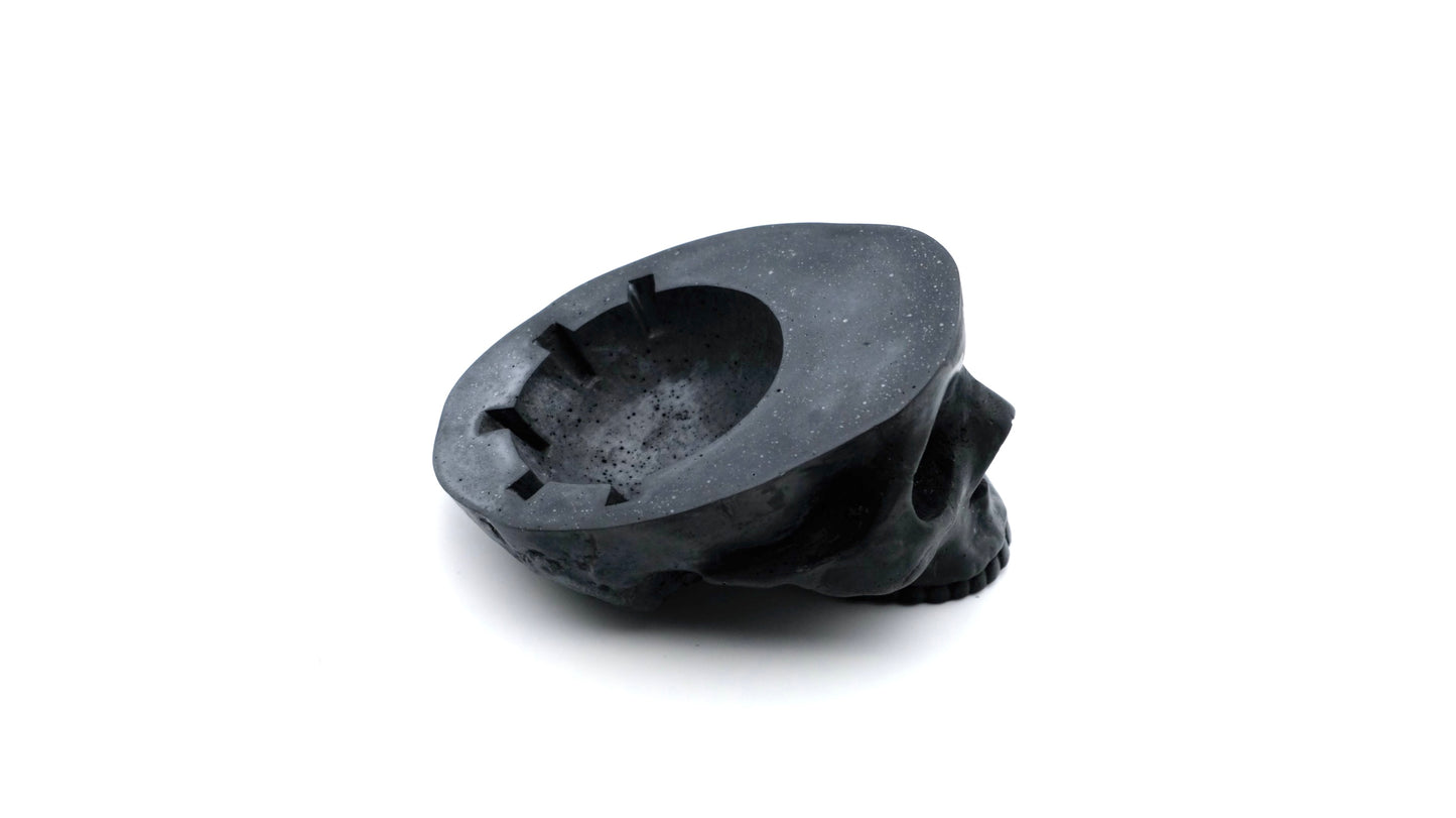 Black Skull Ashtray