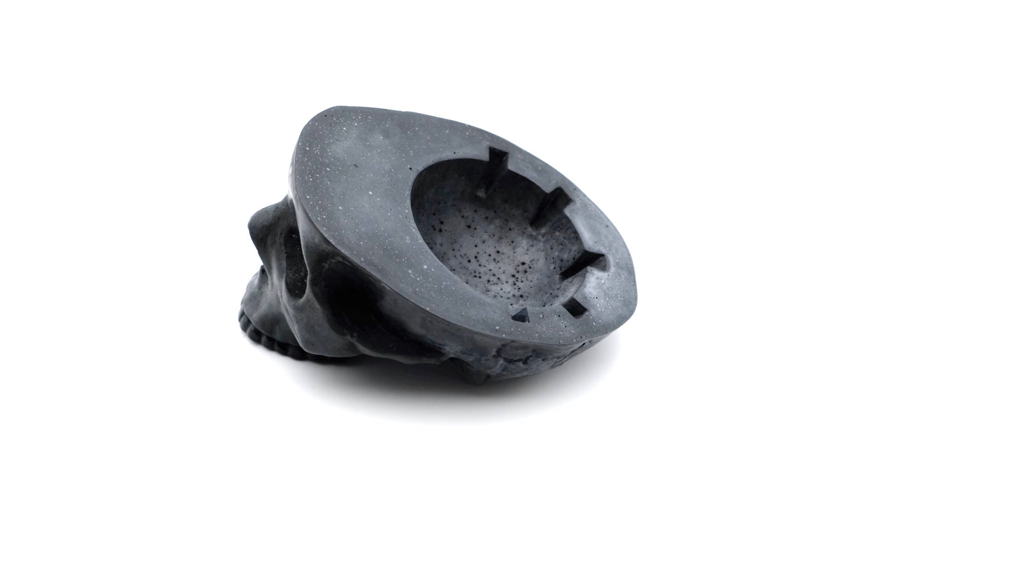 Black Skull Ashtray